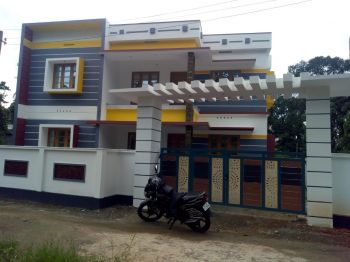 2250 Sq-ft House / Villa for Sale at Perumbavoor Budget - 6500000 Total